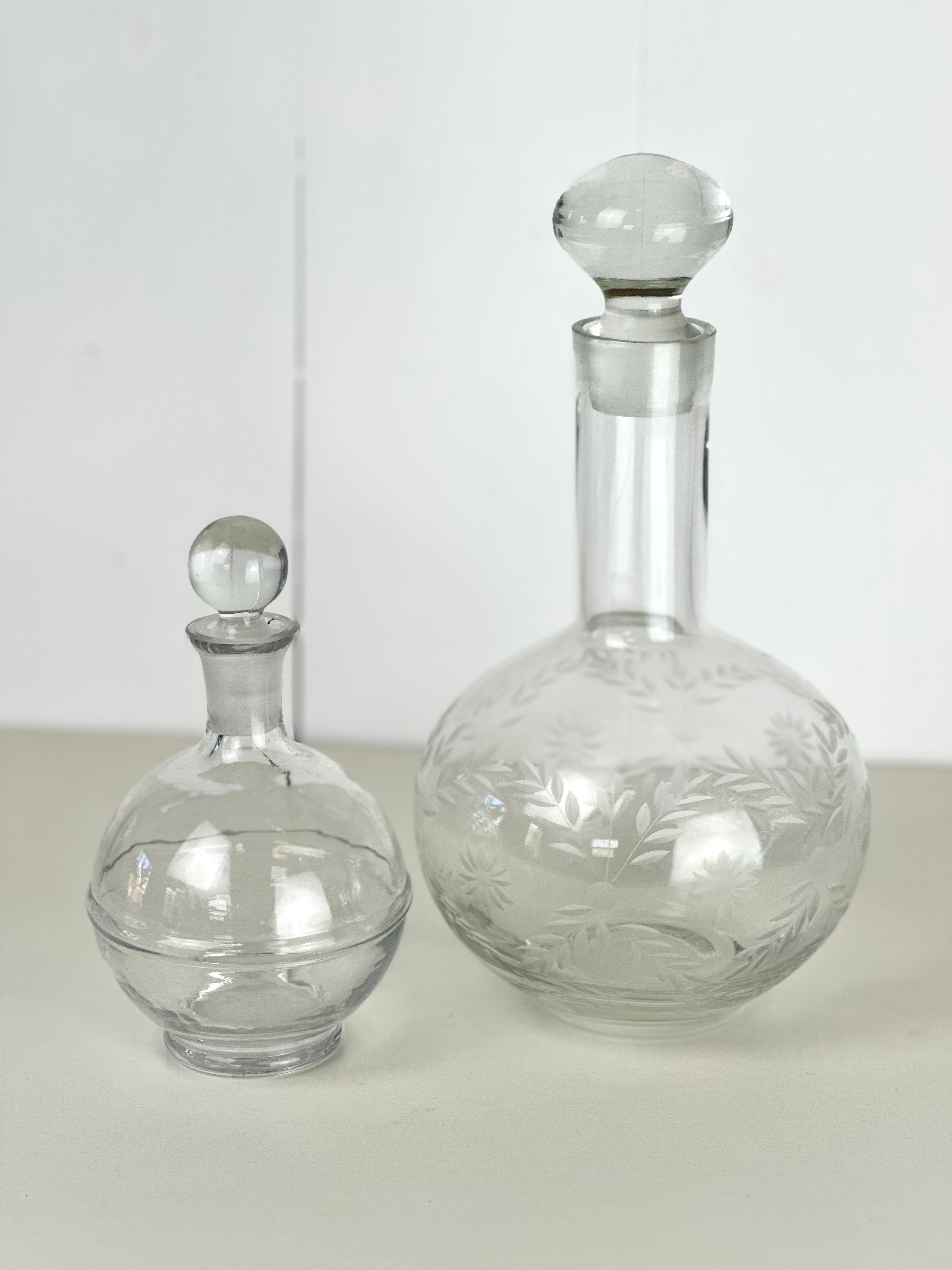 VINTAGE GLASS DECANTER