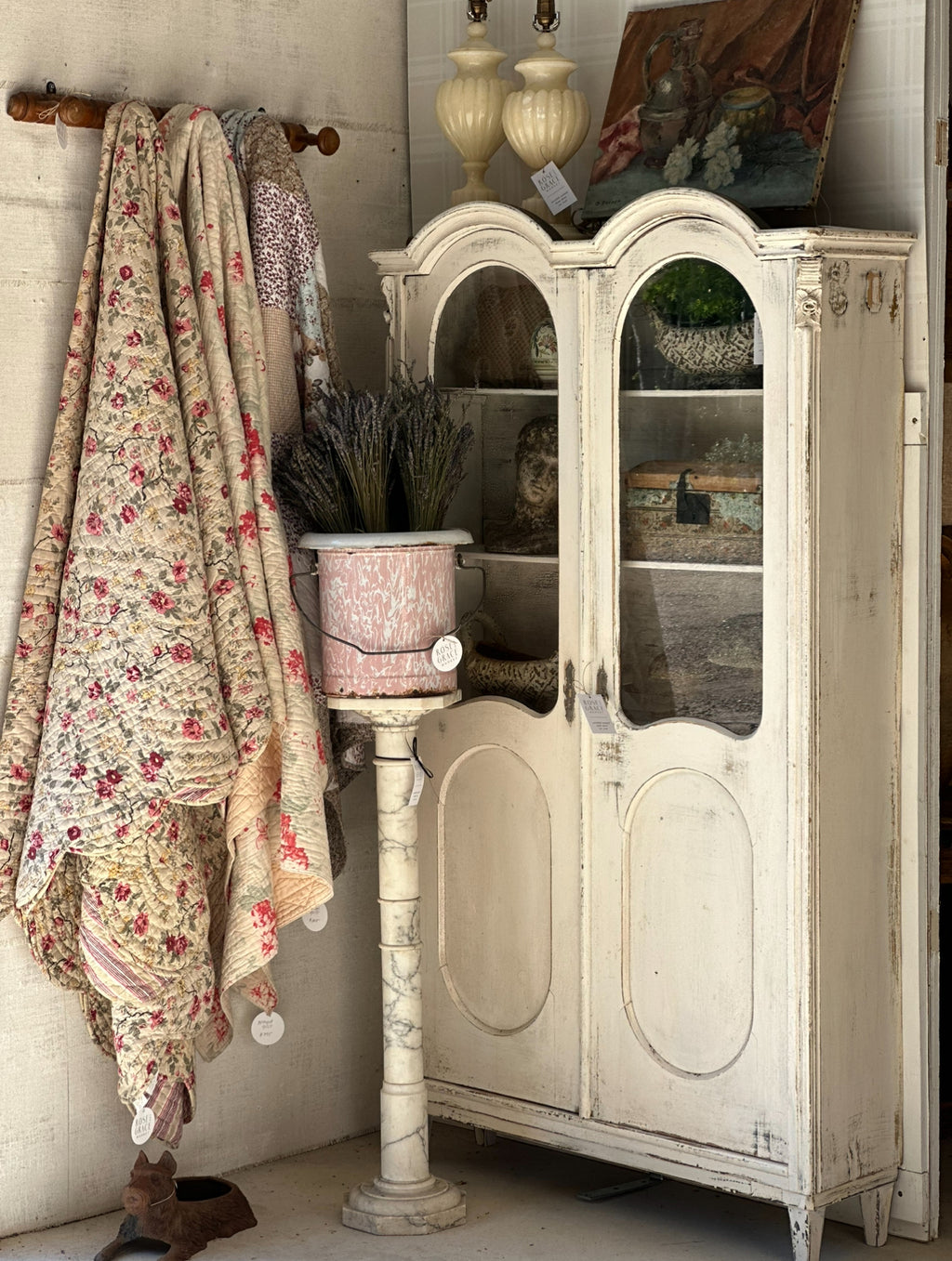 EUROPEAN ANTIQUE CABINET