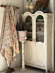 EUROPEAN ANTIQUE CABINET