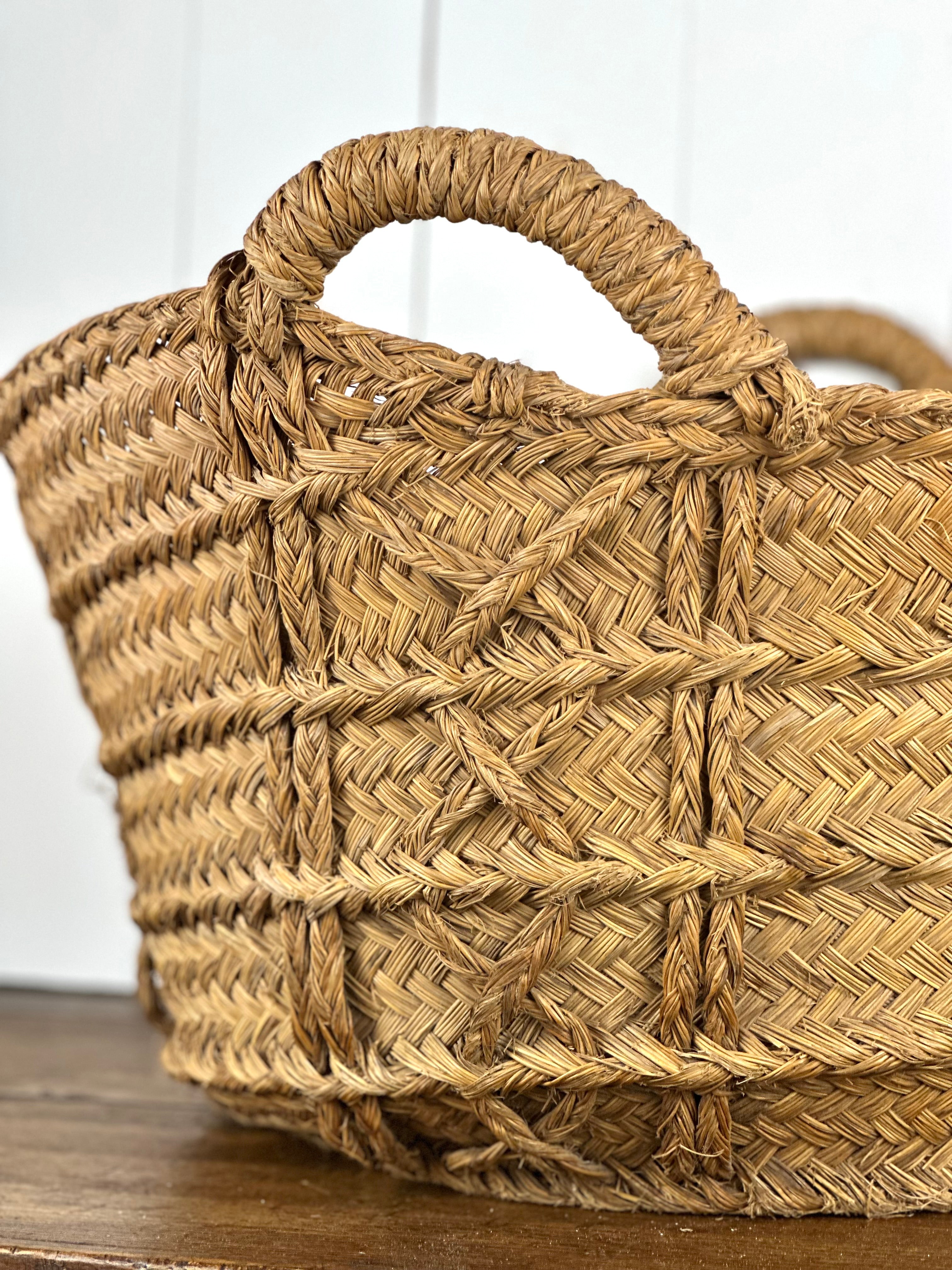 ANTIQUE SPANISH GATHERING BASKET DETAIL