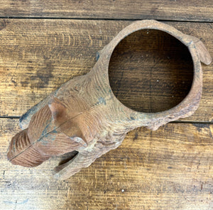 CAST IRON DOG DISH HOLDER