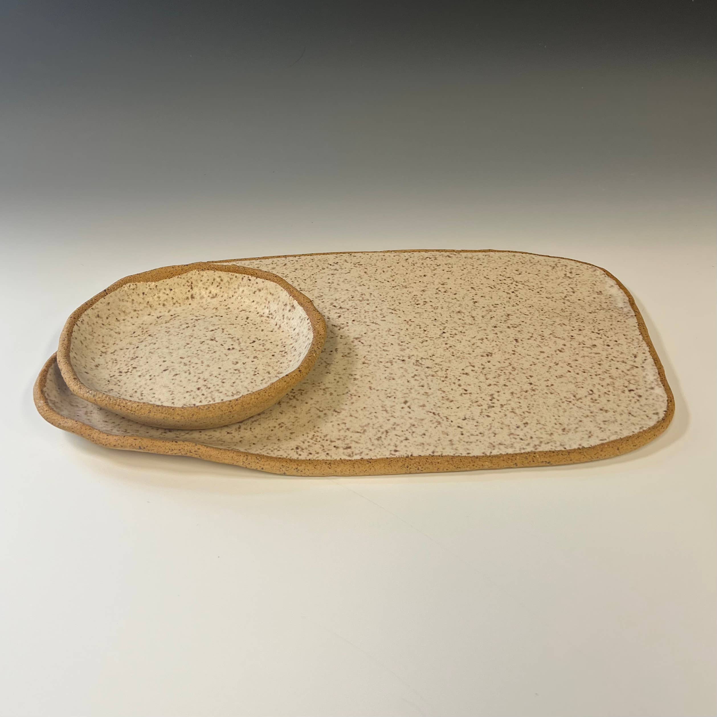 HANDMADE BREAD + OIL DIPPING PLATE