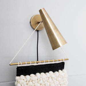BRASS WALL LAMP
