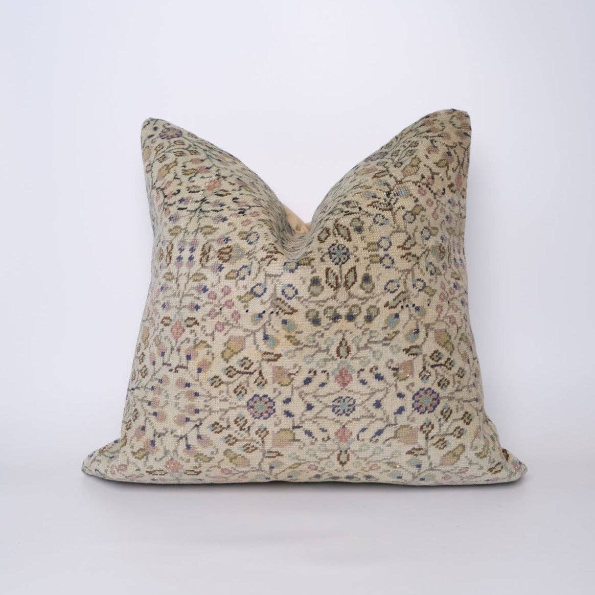 LAYLA SQUARE PILLOW