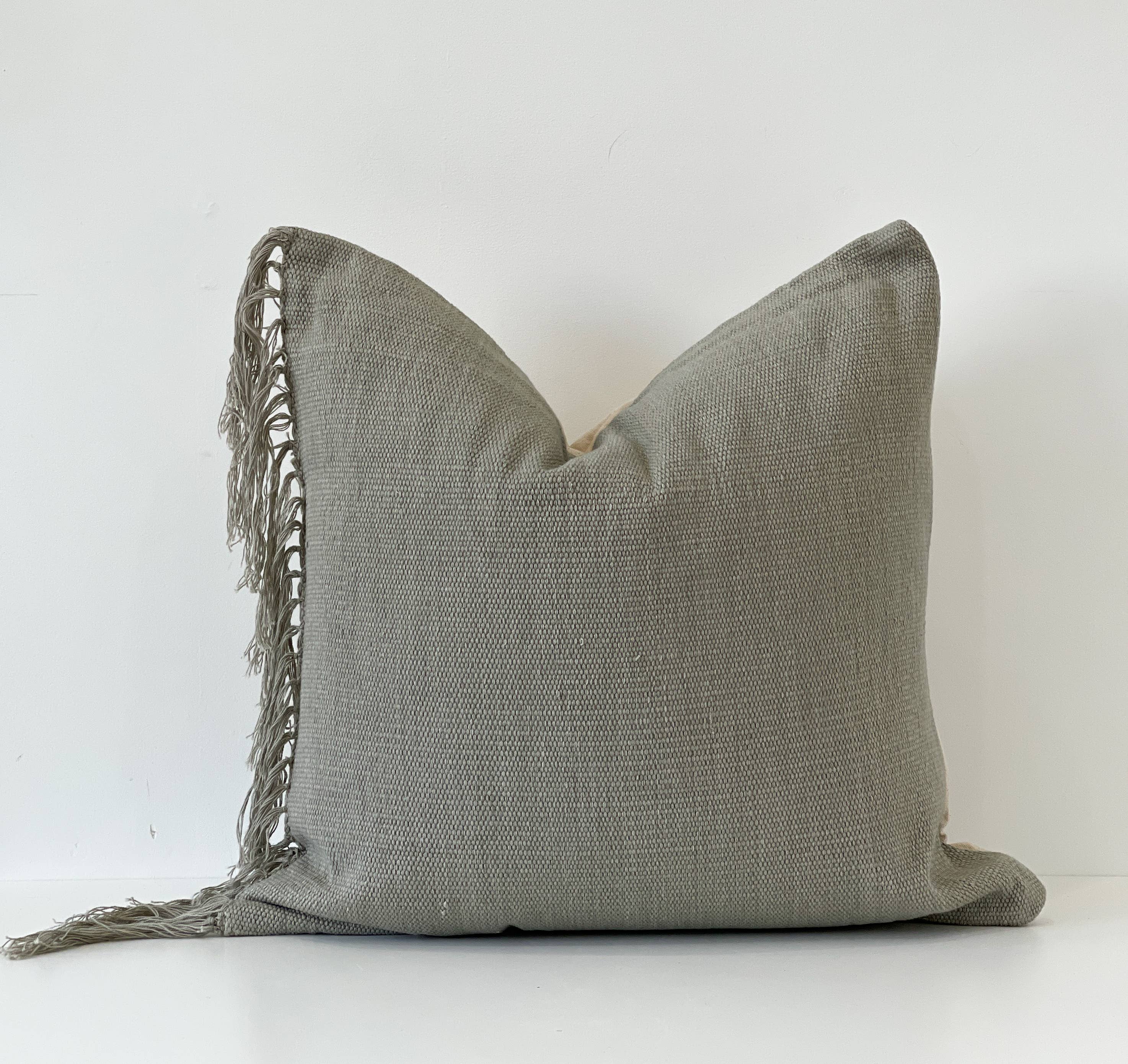 HAND-LOOMED FRINGE SQUARE PILLOW