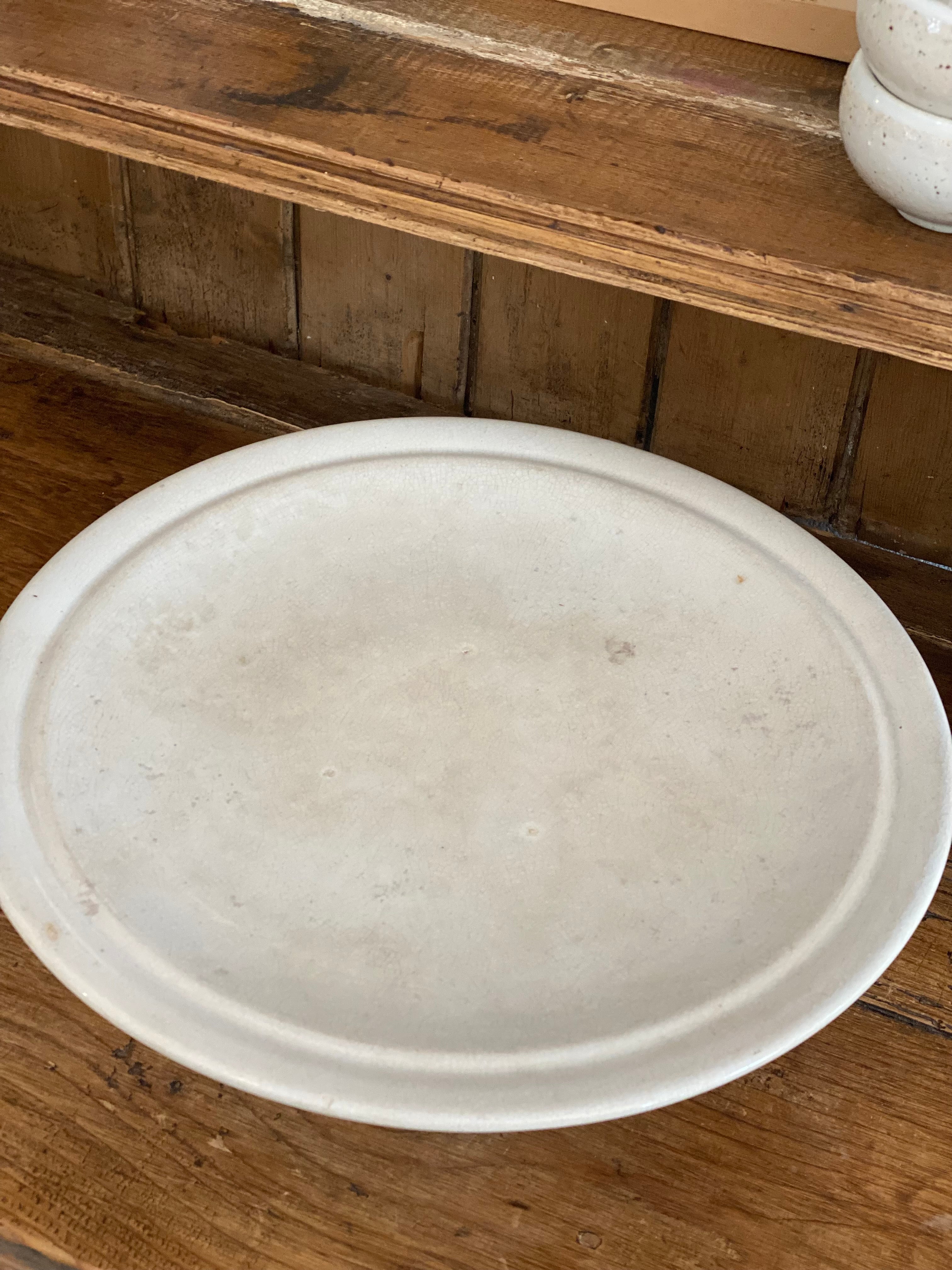 IRONSTONE CAKE STAND