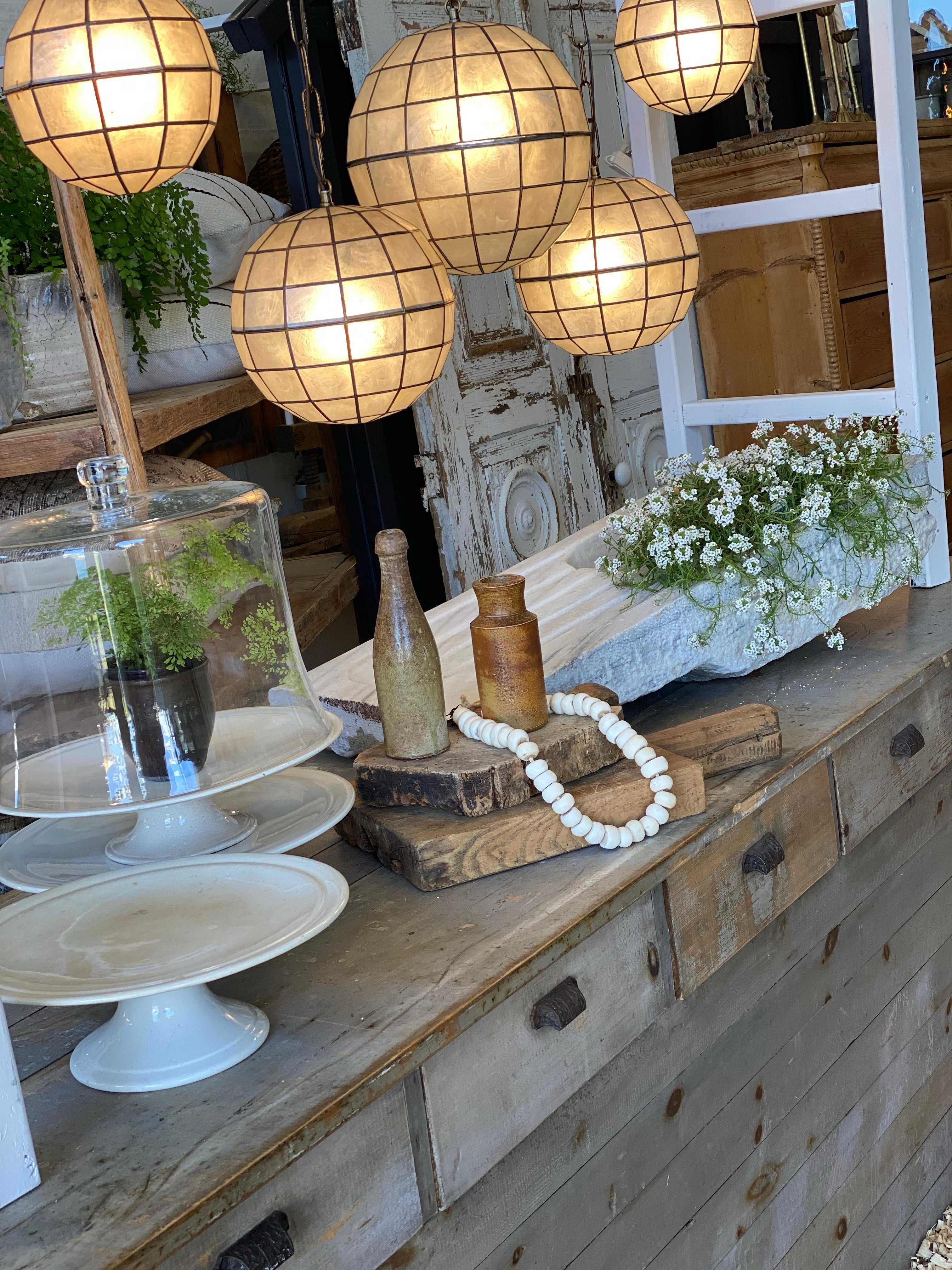 IRONSTONE CAKE STAND