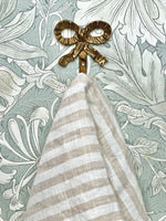 VINTAGE BRASS BOW WALL HOOK