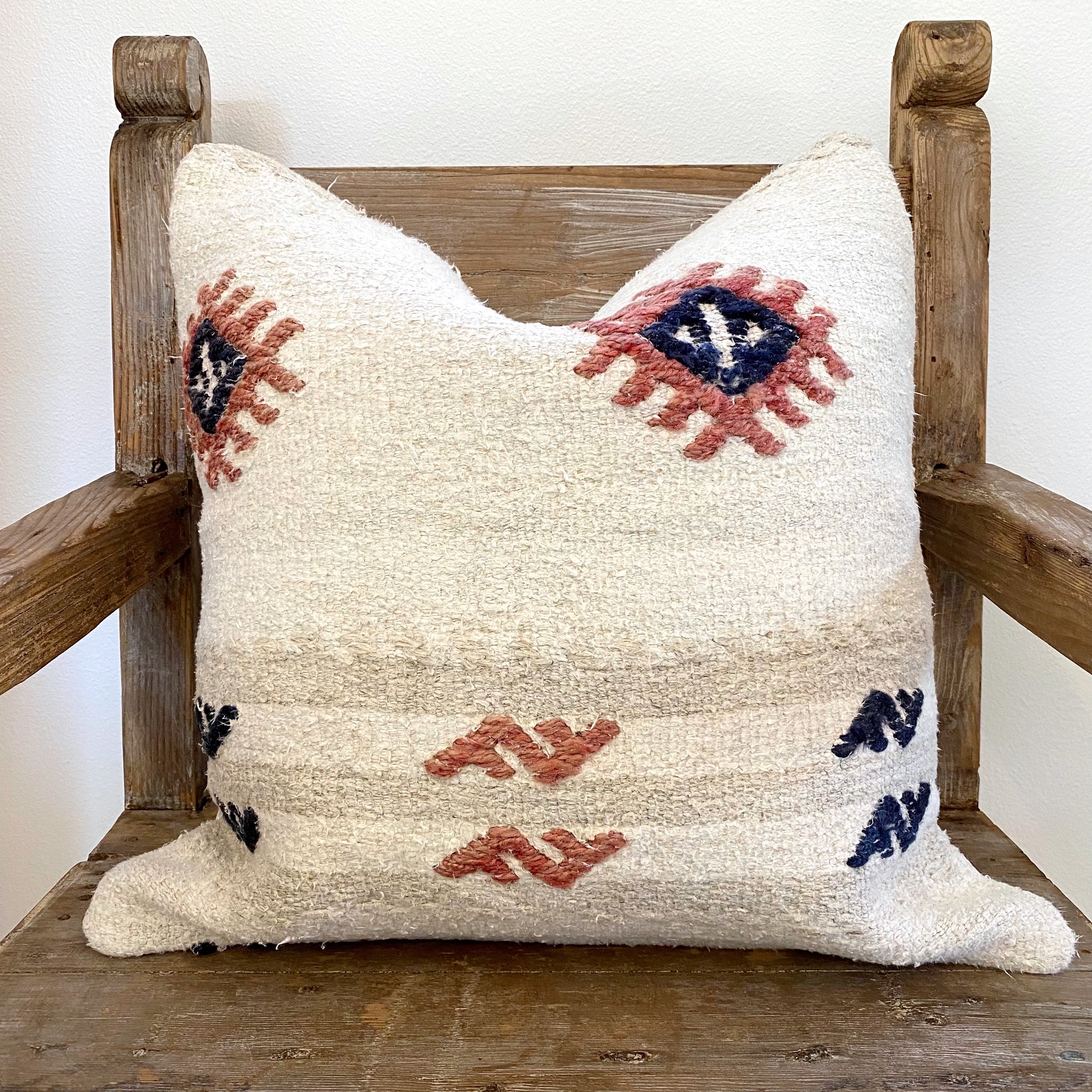 POPPY SQUARE PILLOW