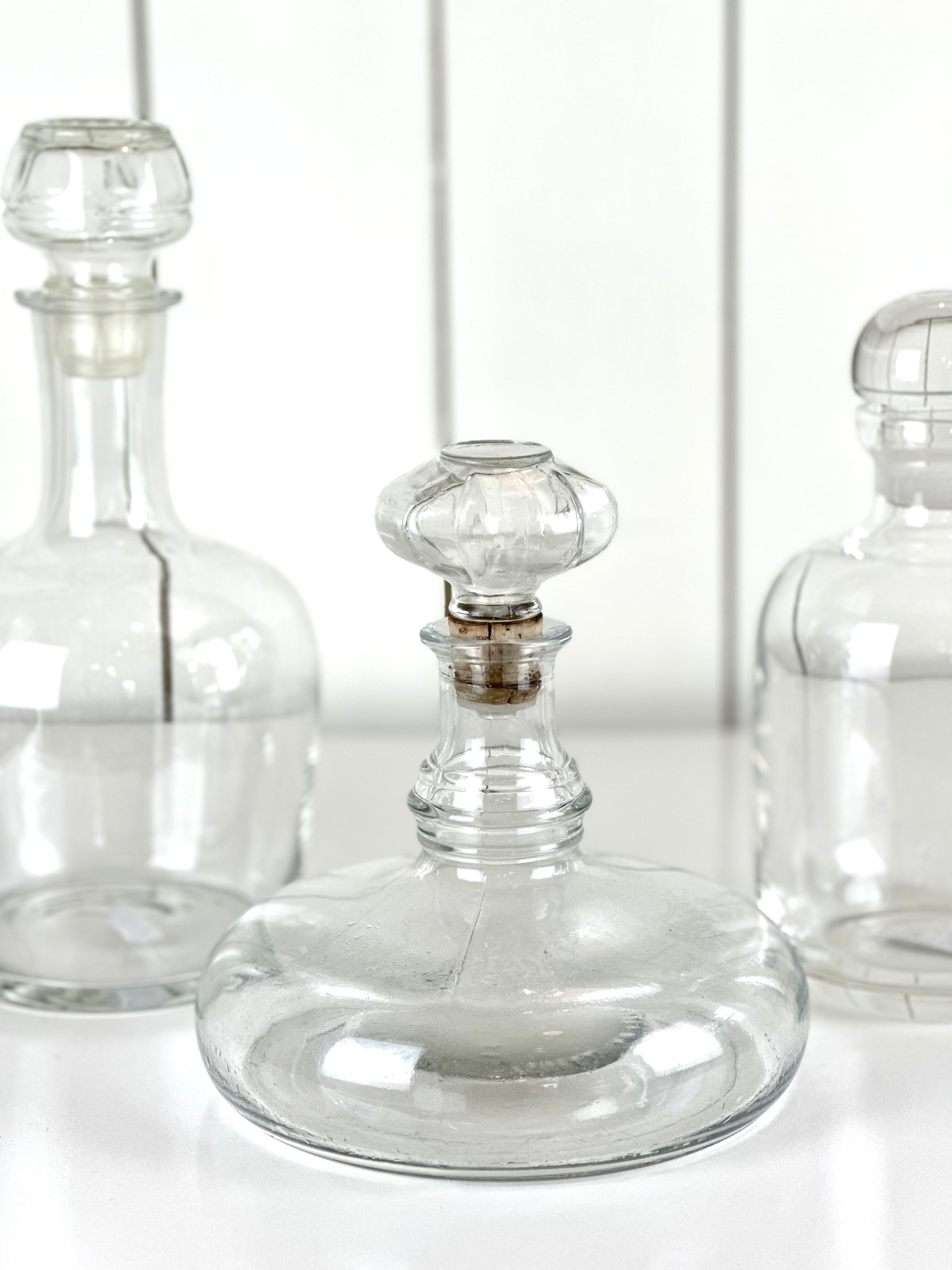 VINTAGE SHORT GLASS DECANTER