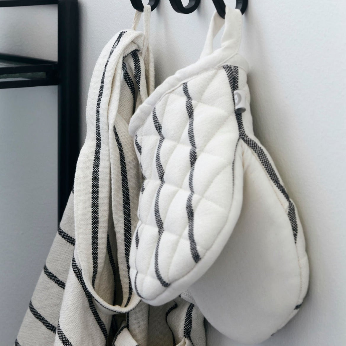 STRIPE OVEN MITT